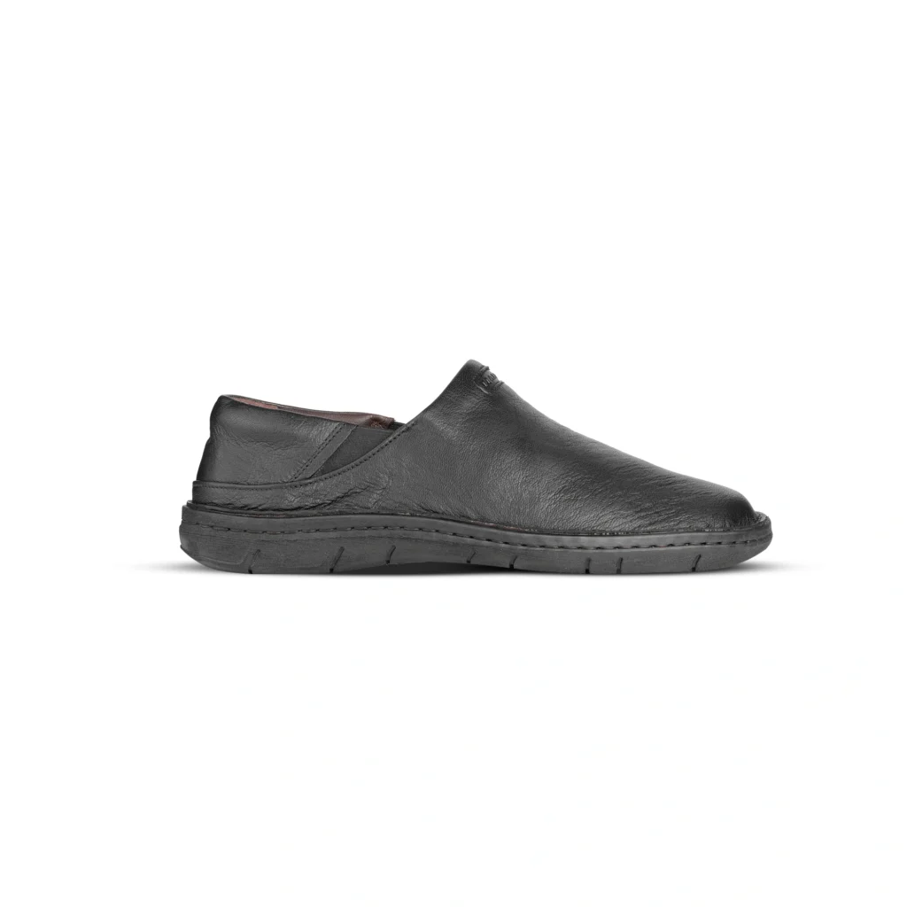 Side Profile View | Men's Backless Black Leather Slip-On Shoes - Side Profile